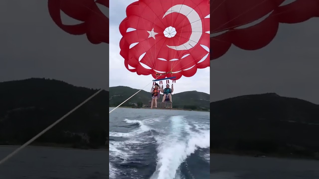 Parasaling🇹🇷 #parasailing #paraş&uuml;t #deniz #amazing #fly #flying #tekne #izmir