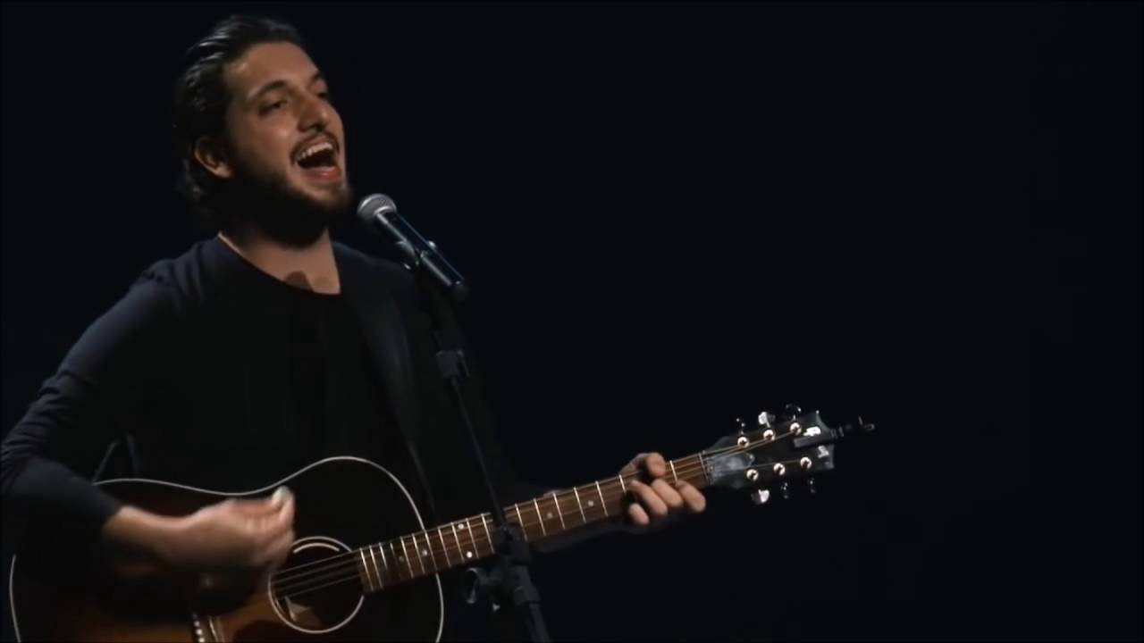 Tiago Arrais - Ele é (Ao Vivo)