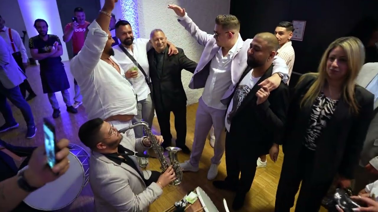 Goreo je Minhen zbog Lukasovog 18. rođendana - I deo