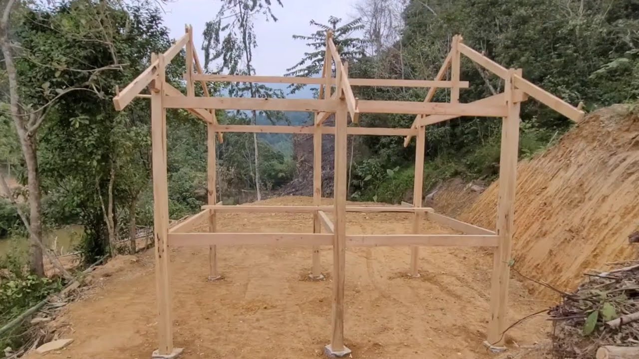Building wooden houses – stilt houses – amidst nature /Lan liên daily life 