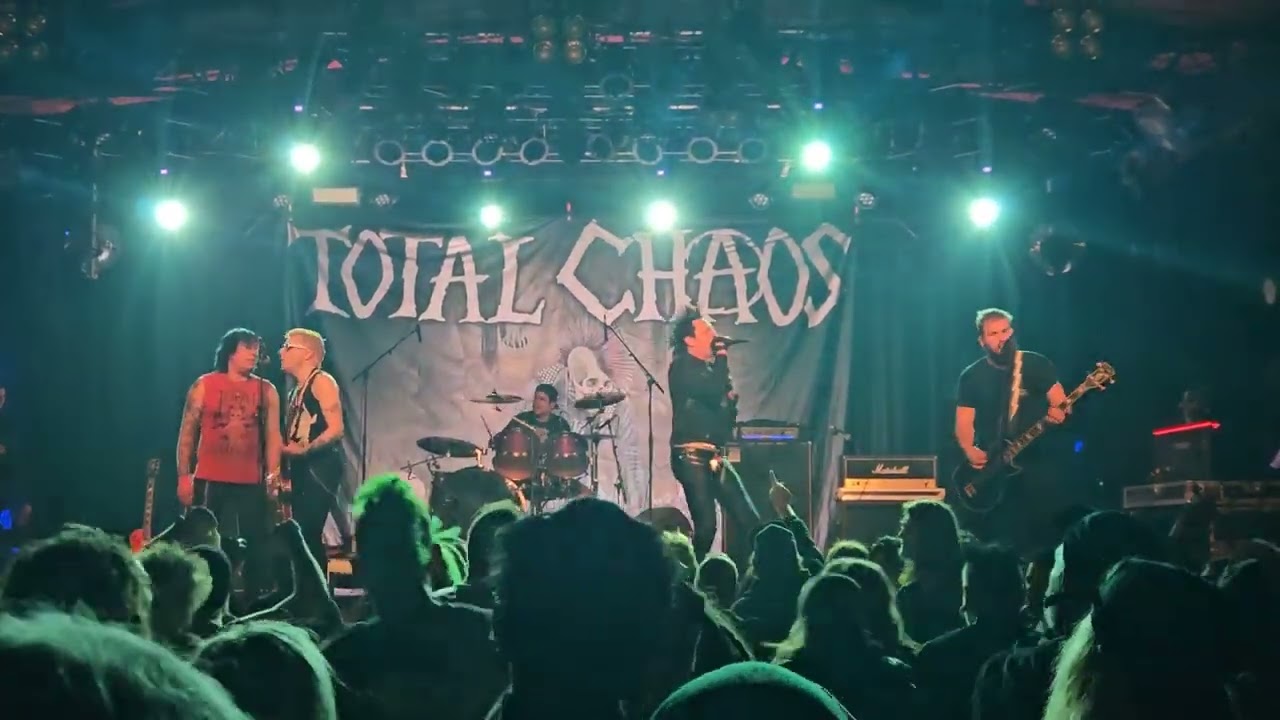 DISCHARGE,G.B.H.,TOTAL CHAOS  LIVE @ ASTRA KULTURHAUS BERLIN 
