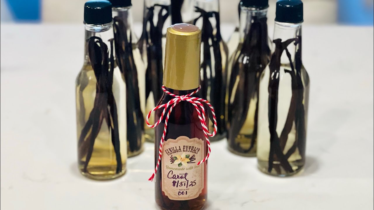 How To Make Homemade Vanilla Extract For Gift Giving ~ Homemade Gifts From The Kitchen ~ Christmas
