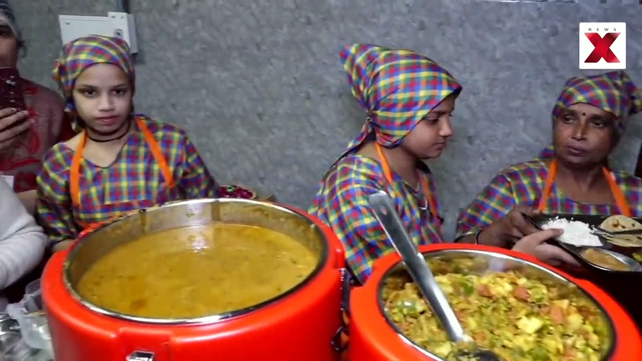 Inside Delhi&rsquo;s Atal Canteen Offering Meals at ₹5 | Delhi Govt. to Open 100 Canteens for Working Poor