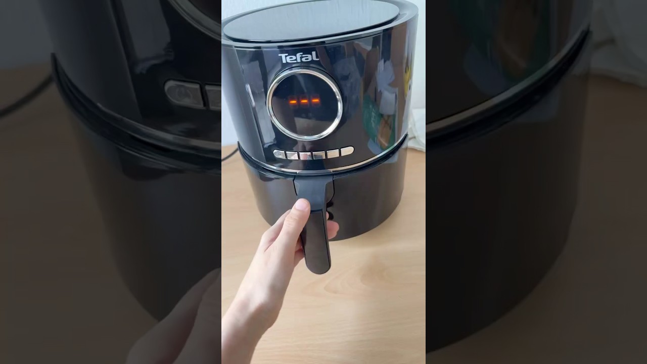 Tefal  Air Fryer-ey 111b- ultra fry digital,1400w,8 programmme