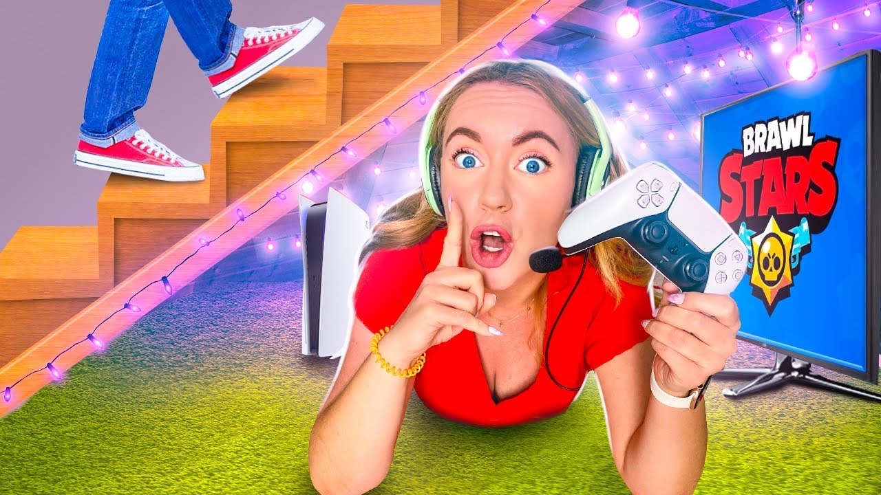 Я построила СЕКРЕТНУЮ Игровую Комнату ПОД ЛЕСТНИЦЕЙ! *Подарила ПАРНЮ PS5*