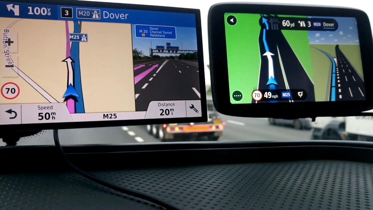 Garmin Drivesmart 61 vs Tomtom GO 6200 on Motorway.