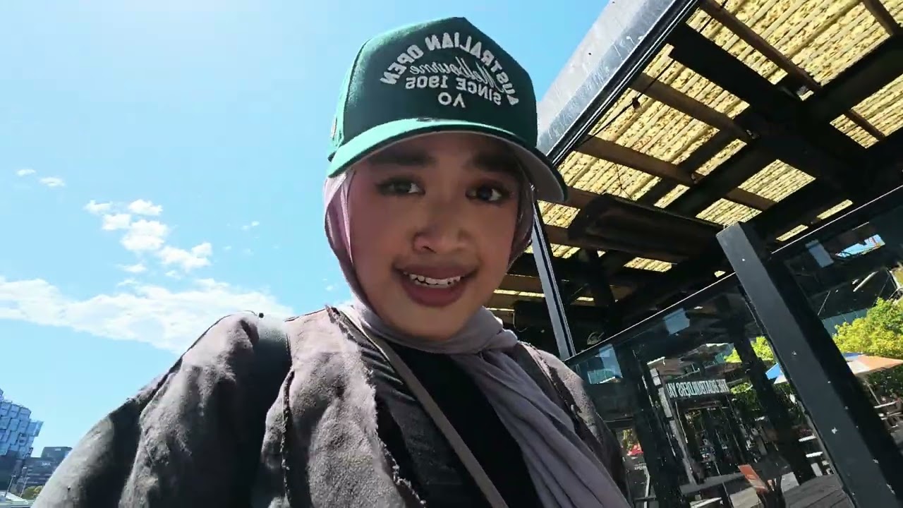 Kurang seru sih isinya gua ngomul