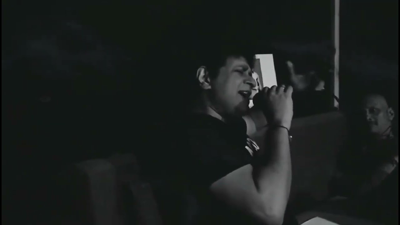 KK SINGING TADAP TADAP | LIVE SINGING BY KK