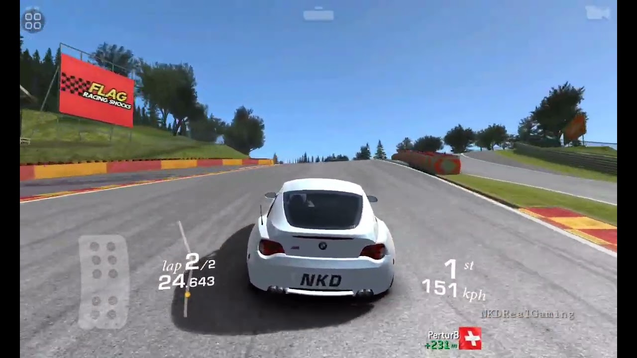 Playing Real Racing 3 nine days before server shutdown 
