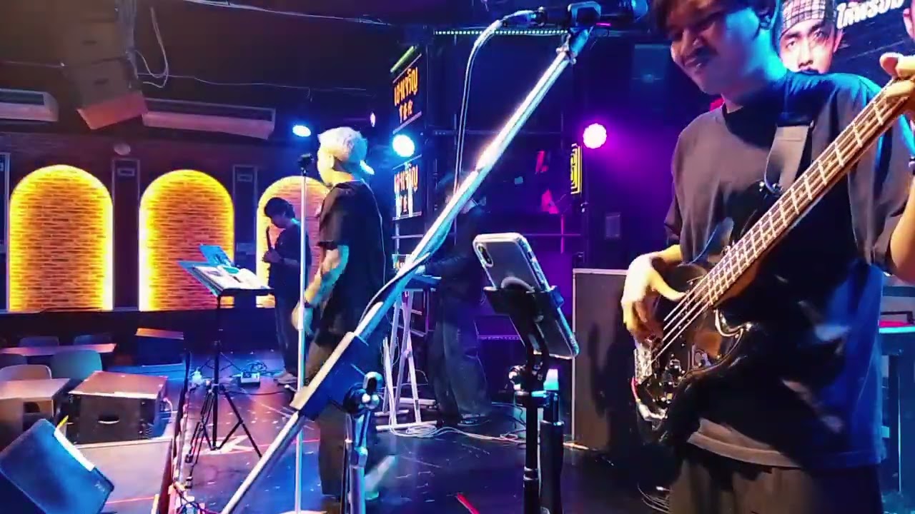 วง MAN CRY