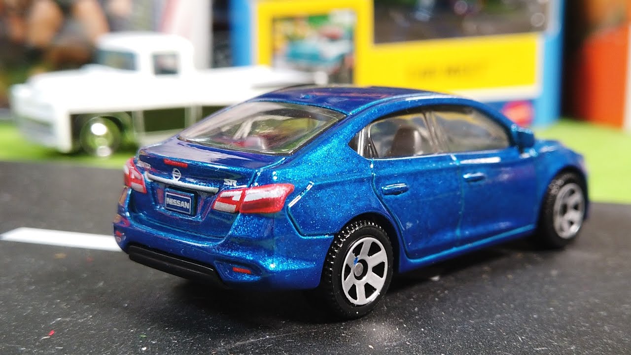 Matchbox: Nissan Sentra
