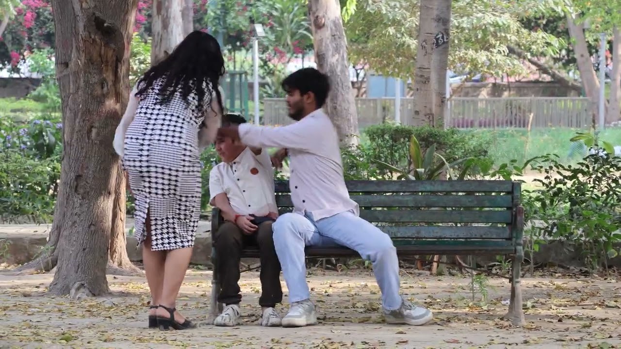 माँ बाप के तलाख़ (Divorce) के बाद बच्चे की ज़िंदगी नर्क हो जाती है 😭| 7 साल के बच्चे के साथ जुल्म 💔🥺