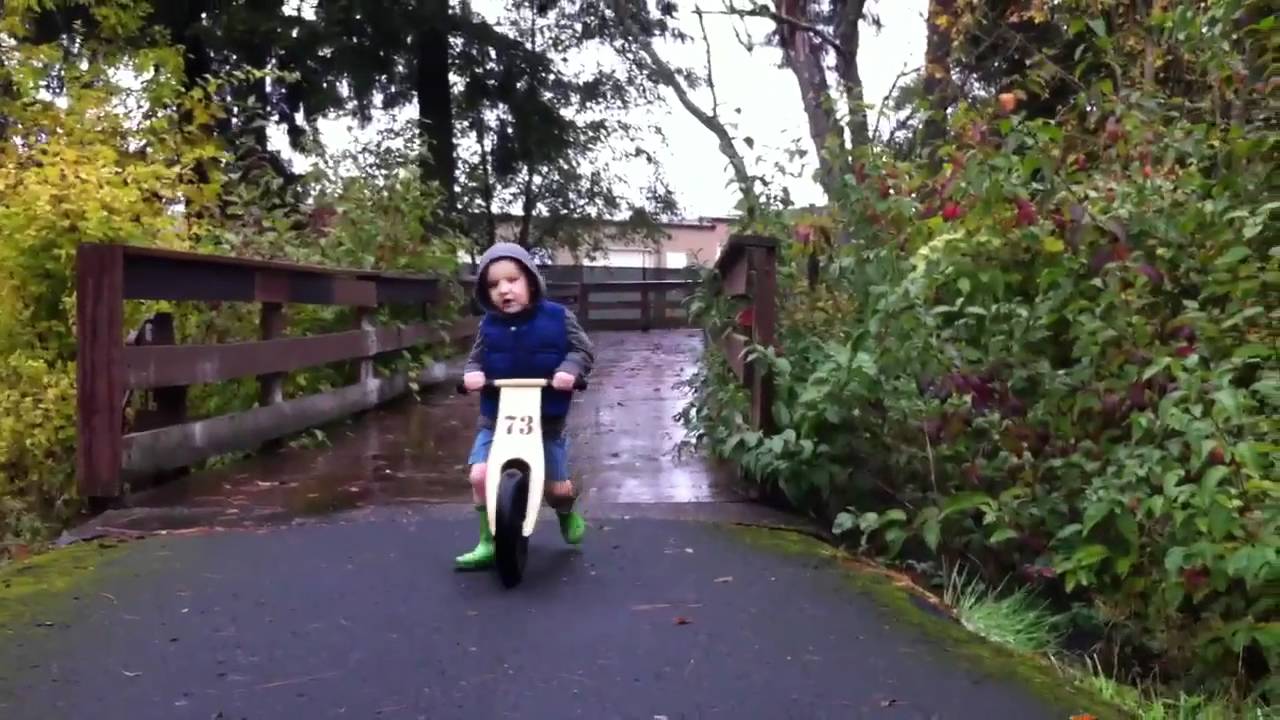 Skuut bike ride (balance bike)