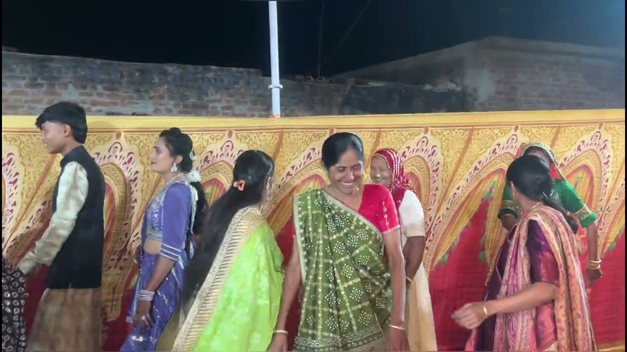 રાશ ગરબા Night 💃, patan wedding part : 4 #Gujju wedding #kutchhimadu #naninanu #viralvideos #dance ￼