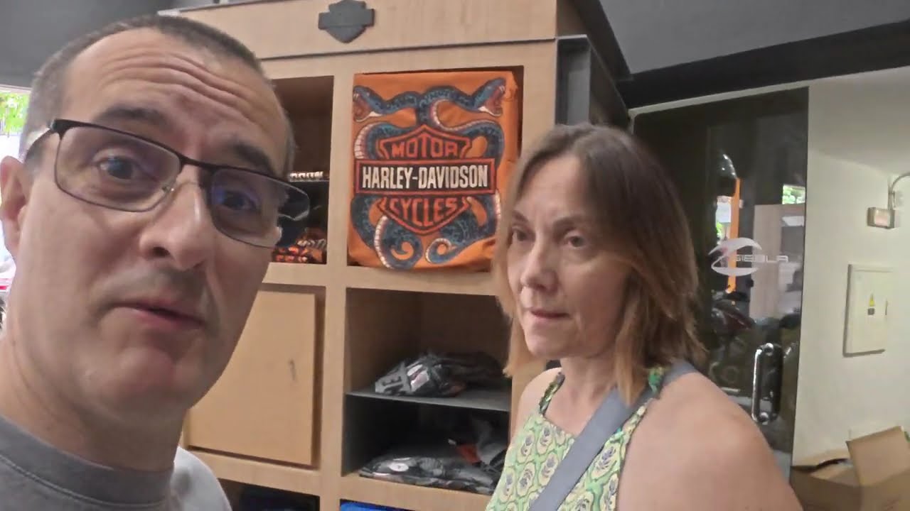 Harley Davidson Marbella! Férias e aniversário de 20 anos de casamento.