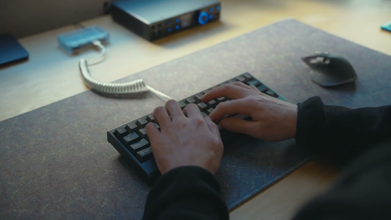 RAE Creations Aurum Broken-In Cherry MX Ergo Clears Typing Sounds