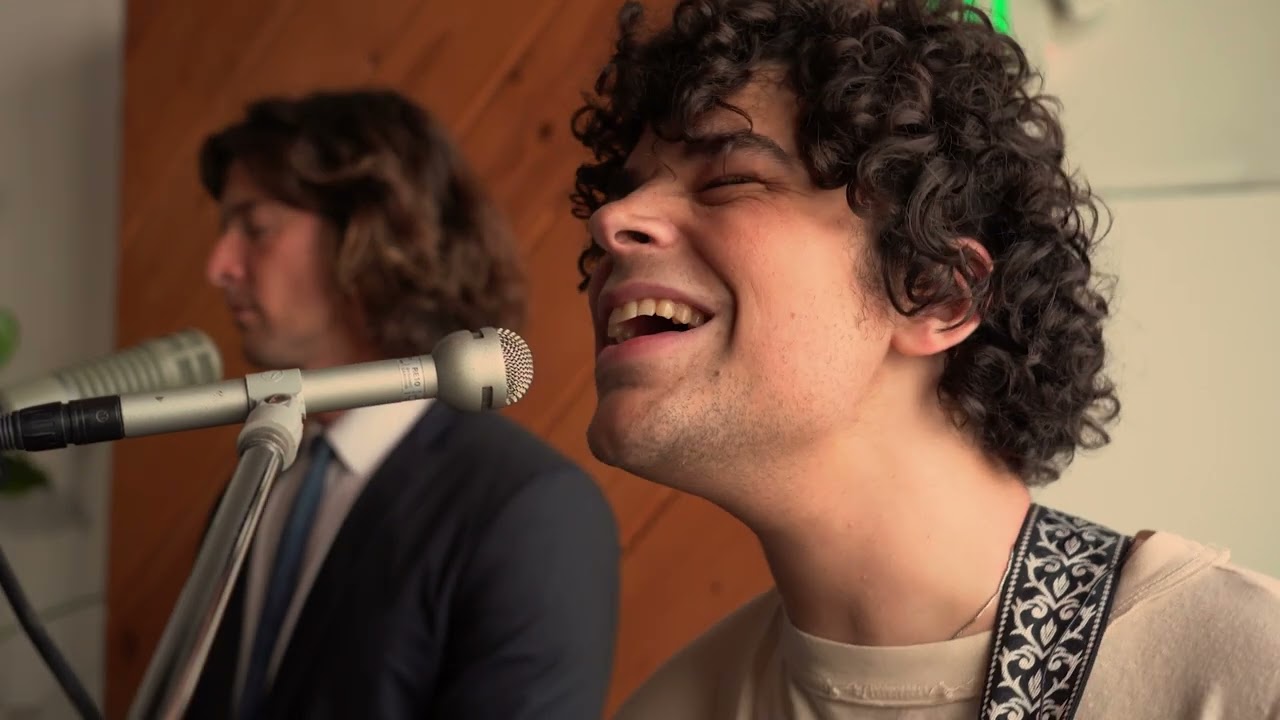 Charlie Hickey - Could've Been Anyone (Live)