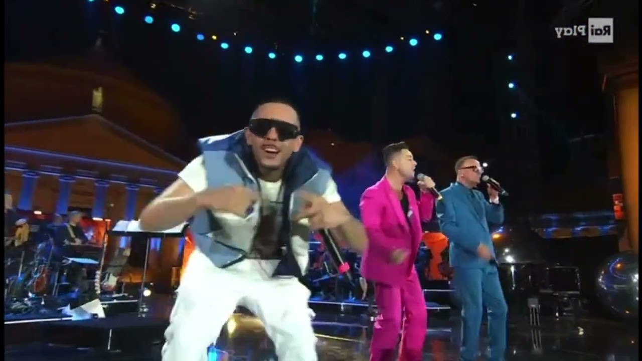 Gigi D’Alessio,G-Crew - Guagliune live piazza Plebiscito 17/06/22