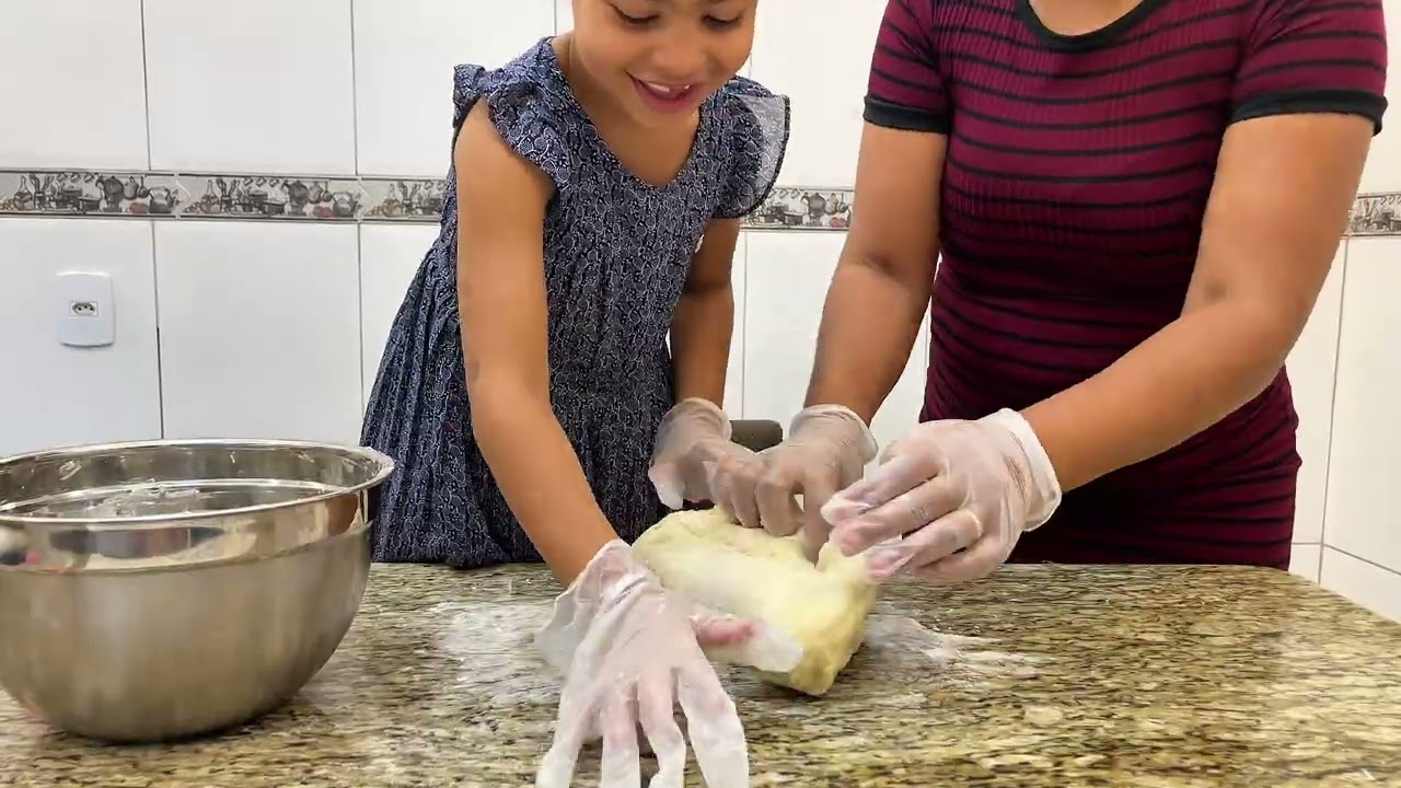 Fiz esse pão com minha filha 💛
