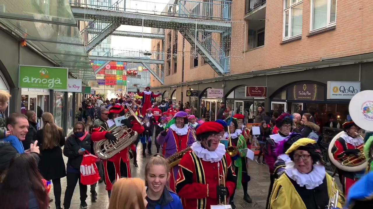 Sintparade 2021 - Almere Stad