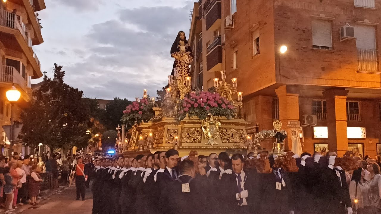 Emocionante procesión del Señor de la Vendimia en Valdepeñas