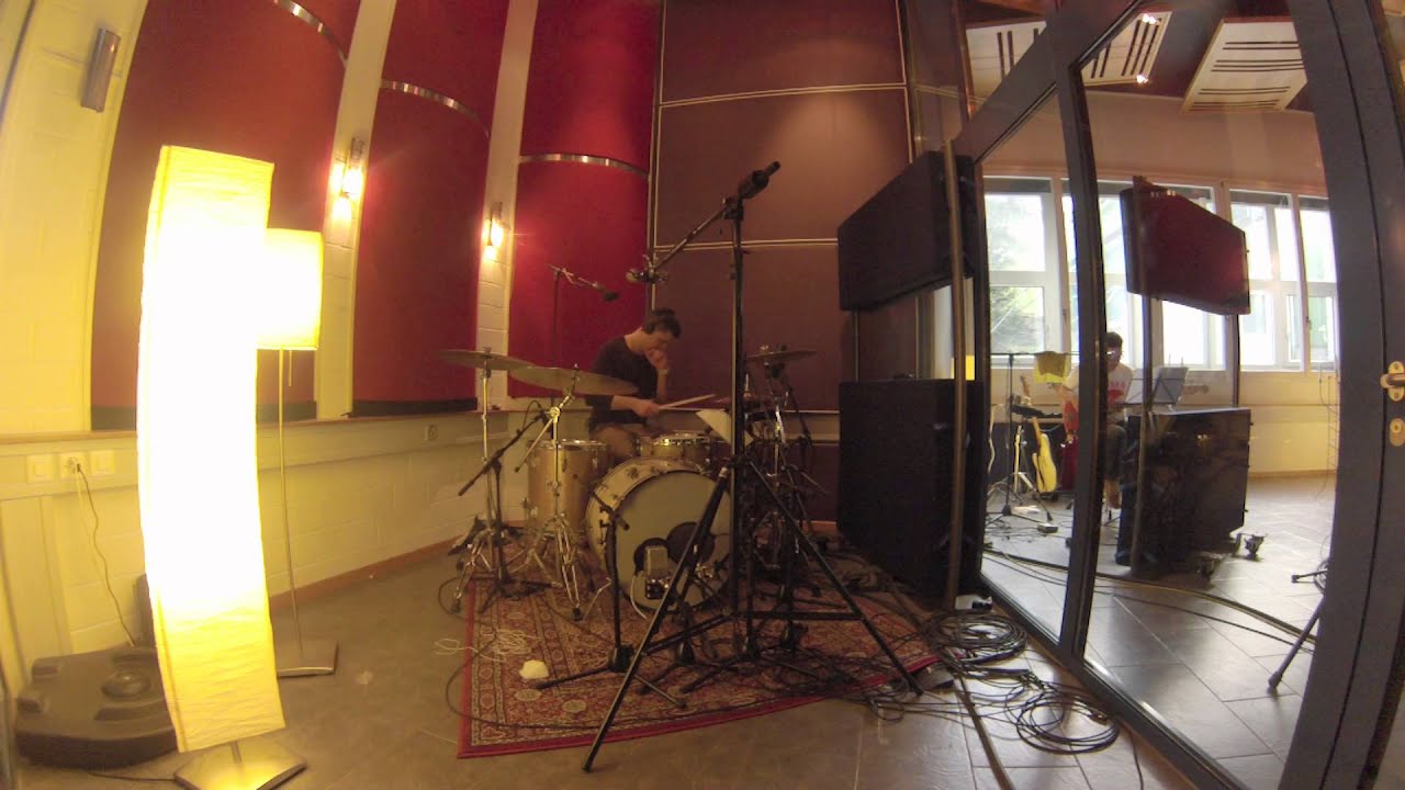 Laying down some Beats @ 2inch Records in Switzerland - Massimo Buonanno