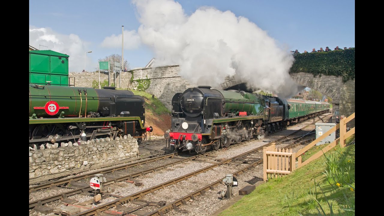 Locomotive Clan Line 35028 Bullied Pacific - the only mainline steam loco based in London