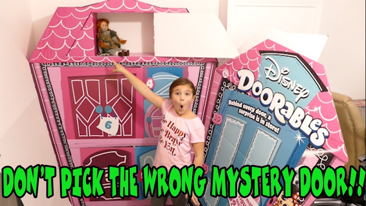 Don't Pick The Wrong Mystery Door! With Disney Doorables!