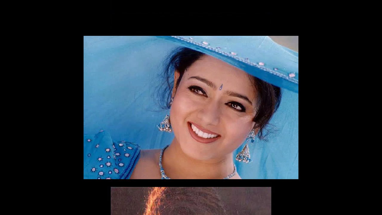Soundarya Beautiful pics