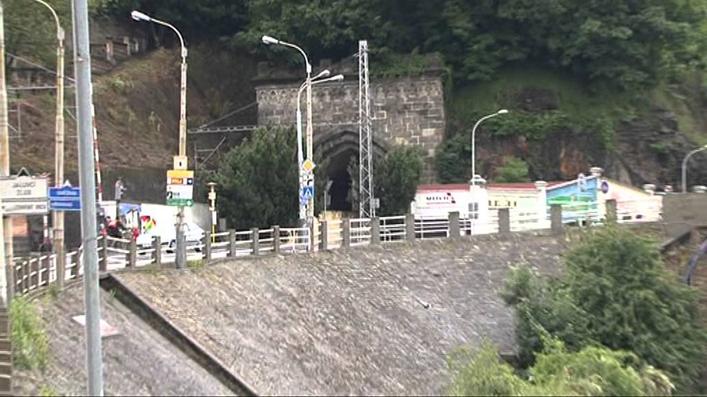Děčín - Kulminace hladiny Labe se očekává v úterý (REGIA TV)