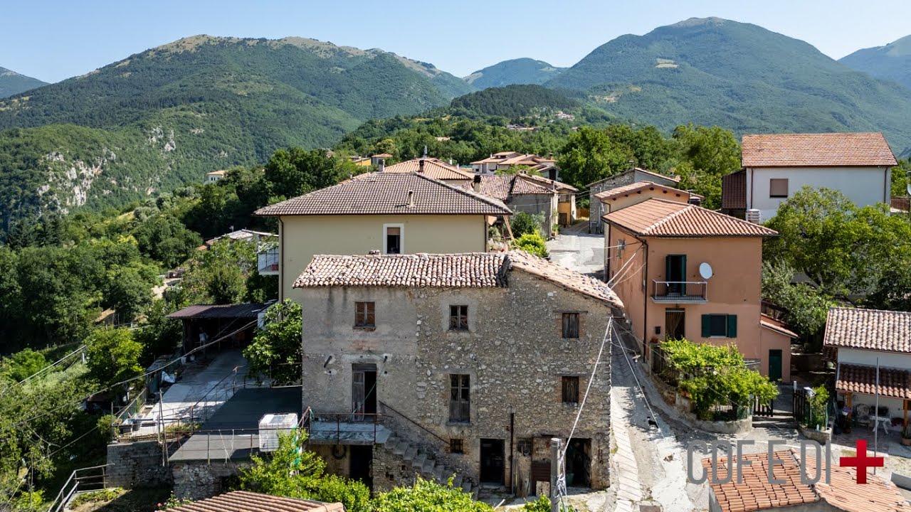 Visita dell'immobile | Cantalice (RI), Italy | Casale in pietra con giardino e terrazzo