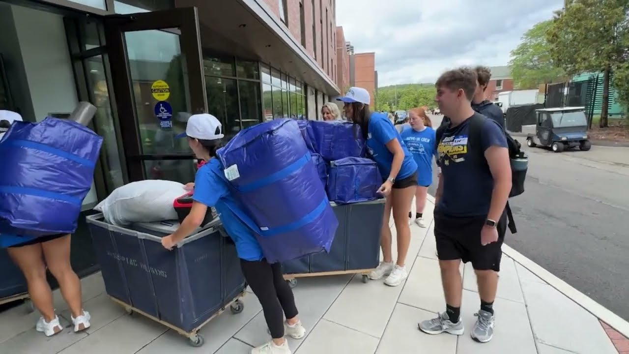New students move into Quinnipiac University