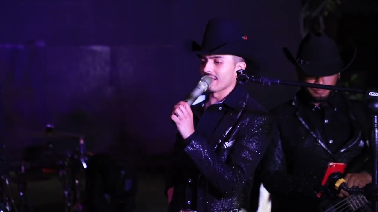 La Gran Diferencia Norteña   Popurris En Vivo 2