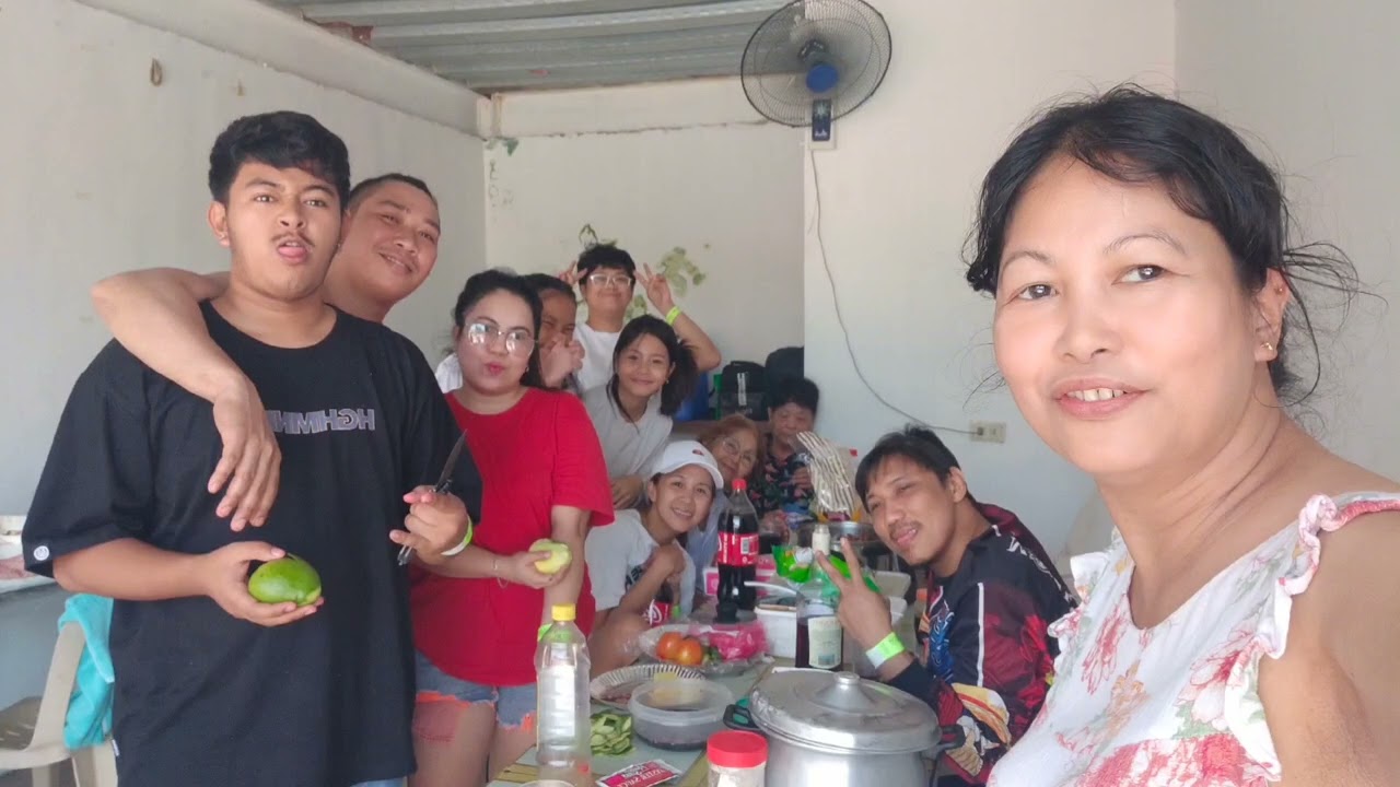 BAKASYON AT CELEBRATIONS // KAYE. & TITA NORMALYN  / Cristina D tolo 