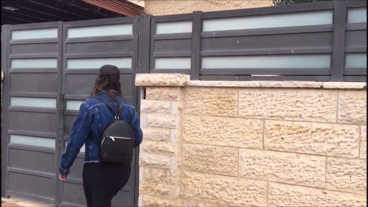 אנשים שלוקחים את העבודה הביתה - שלוה ירושלים