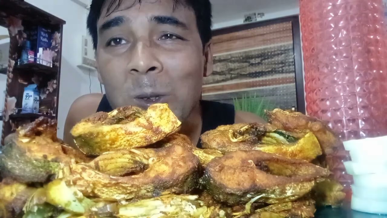 আমি মাছ খেতে অনেক ভাল ভাছি