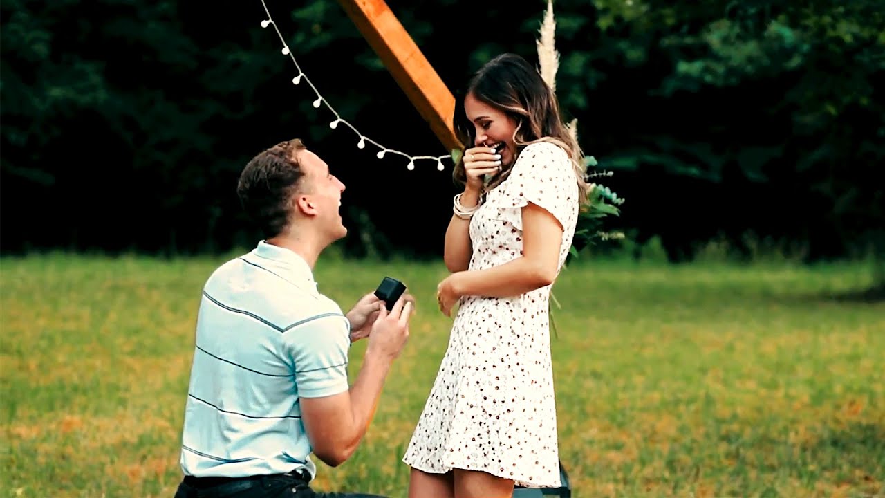 10 BEST Outdoor Marriage Proposals in the Park That Will Make You Cry!  Nature Park Engagement Ideas