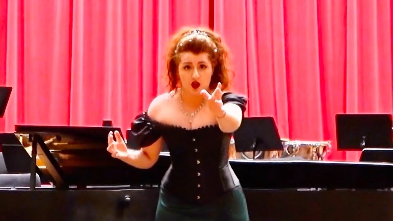 Diana Orlanova performs Manon Lescaut: Sola, perduta, abbandobata by G. Puccini (live)