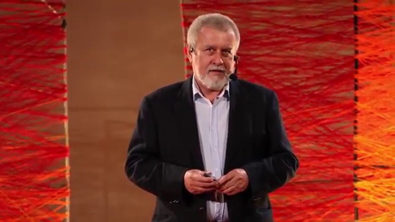 Sobre escassez e abundância | Tom Cau | TEDxFloripa
