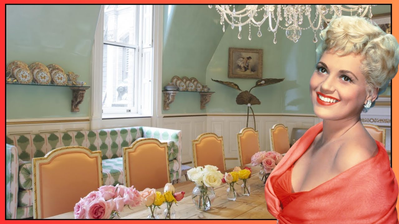 Judy Holliday's Delightful Dakota Apartment, NYC #dakota #nyc