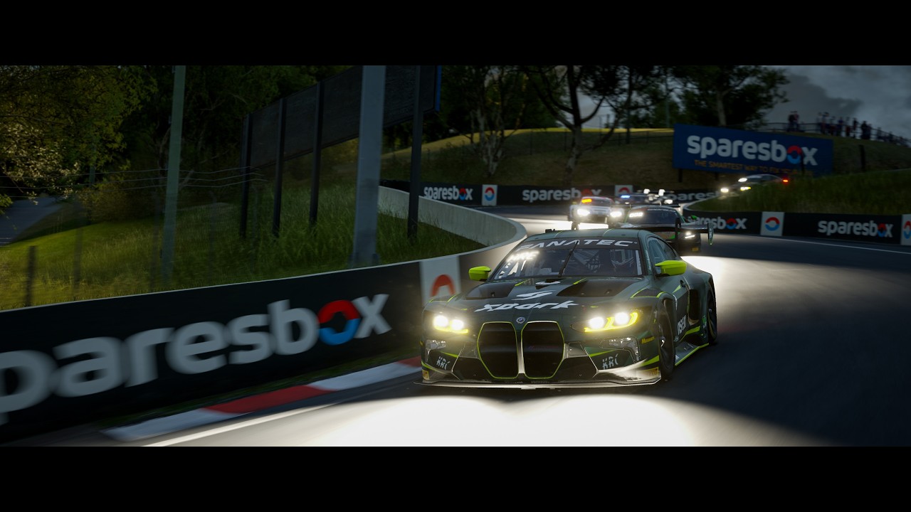 Bathurst 12 Hour - die Startphase bei Nacht