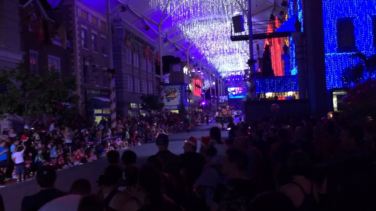 Movie World White Christmas Parade - Gold Coast, Australia - HD