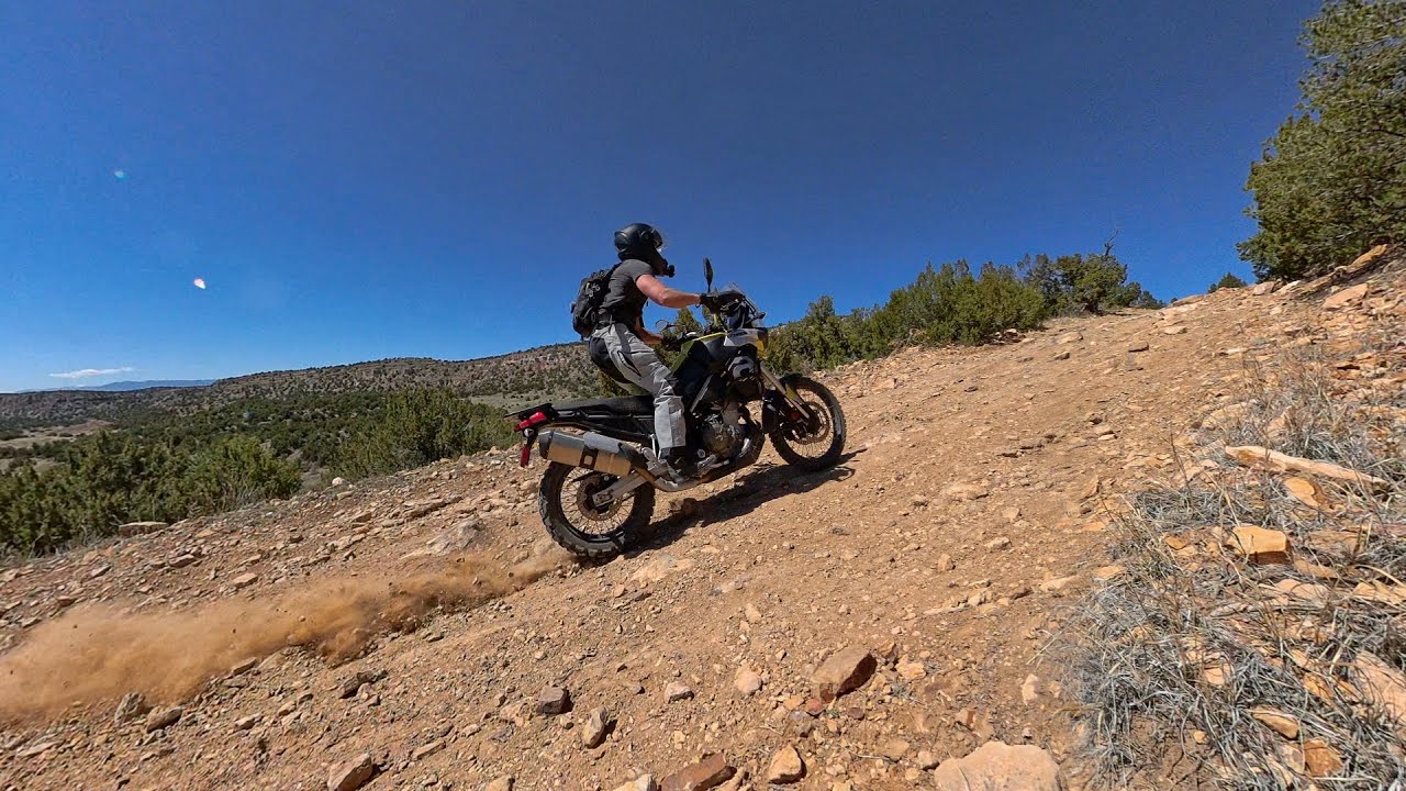 Обзор внедорожного снегохода Motoz Tractionator Adventure | Подробный обзор Tractionator Adventure