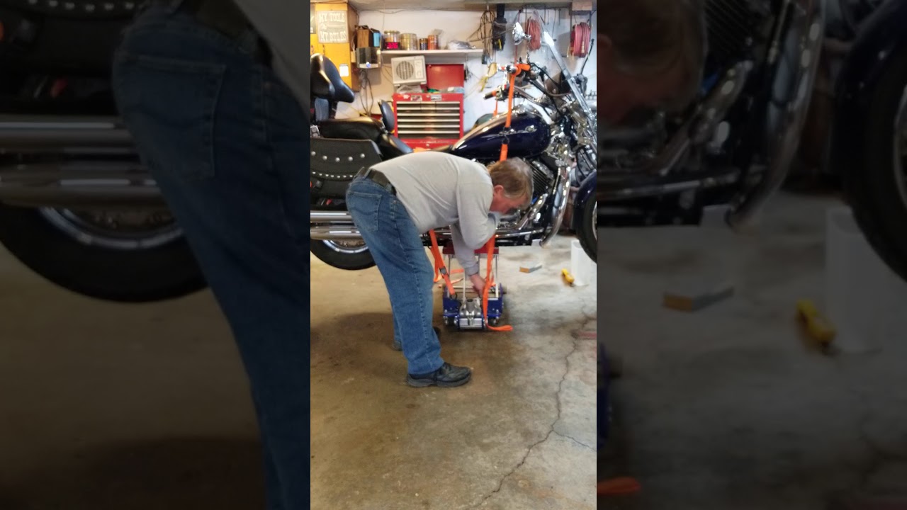 Harbor Freight Aluminum motorcycle jack Yamaha v stare 1100