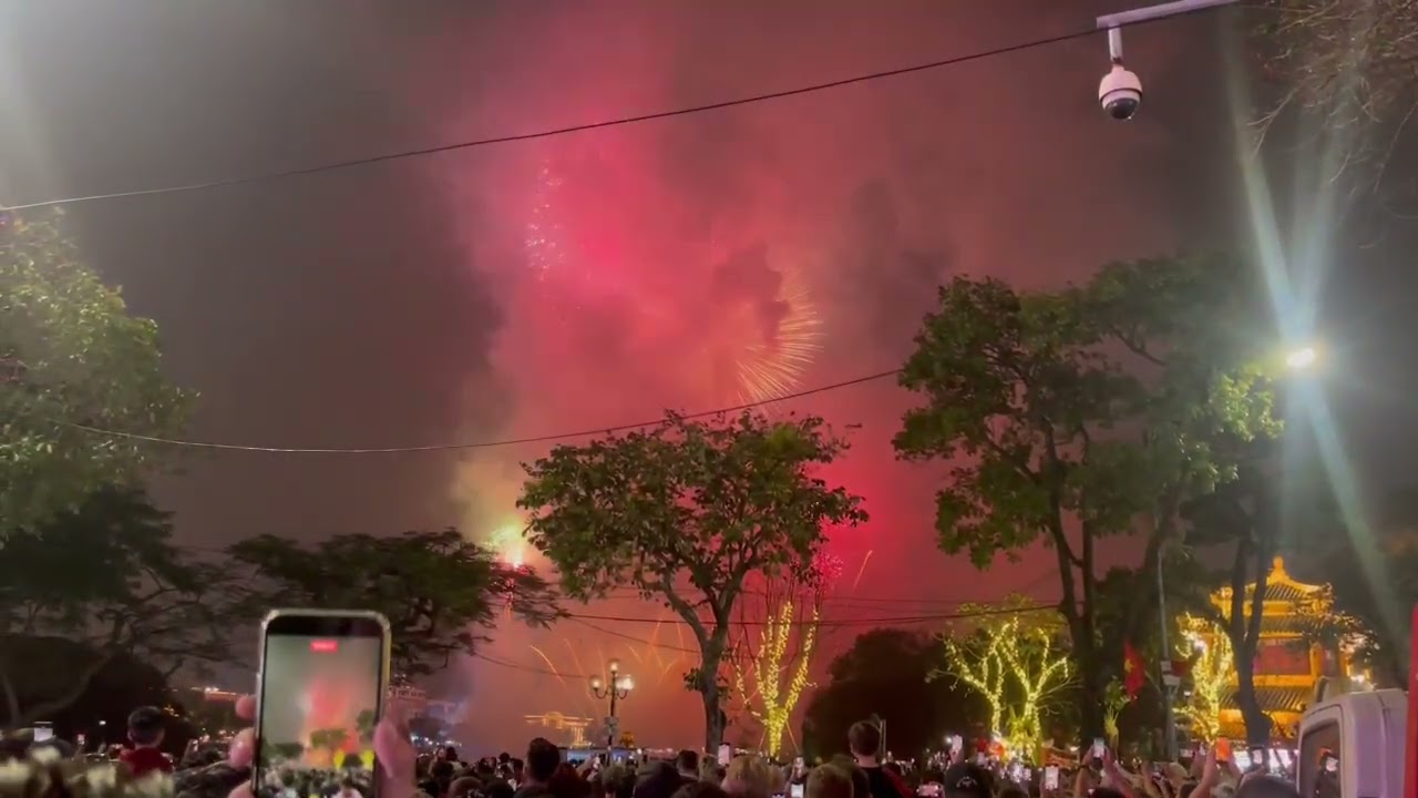 Fireworks at Night | Tet Holiday Mini Vlog