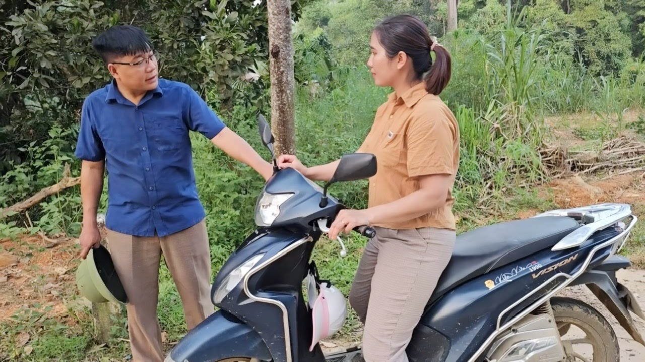 Vong's father meets his mistress again and she looks down on him