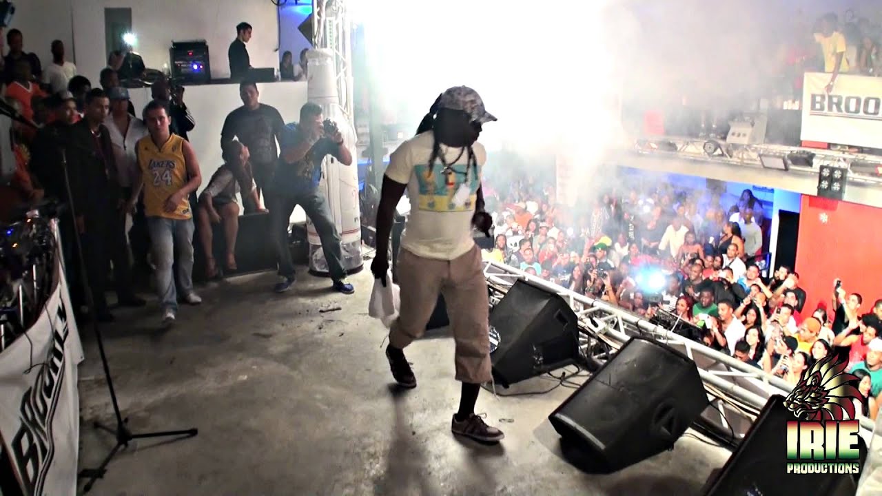 Irie Productions Presents Mad Cobra Live From Panama 2011