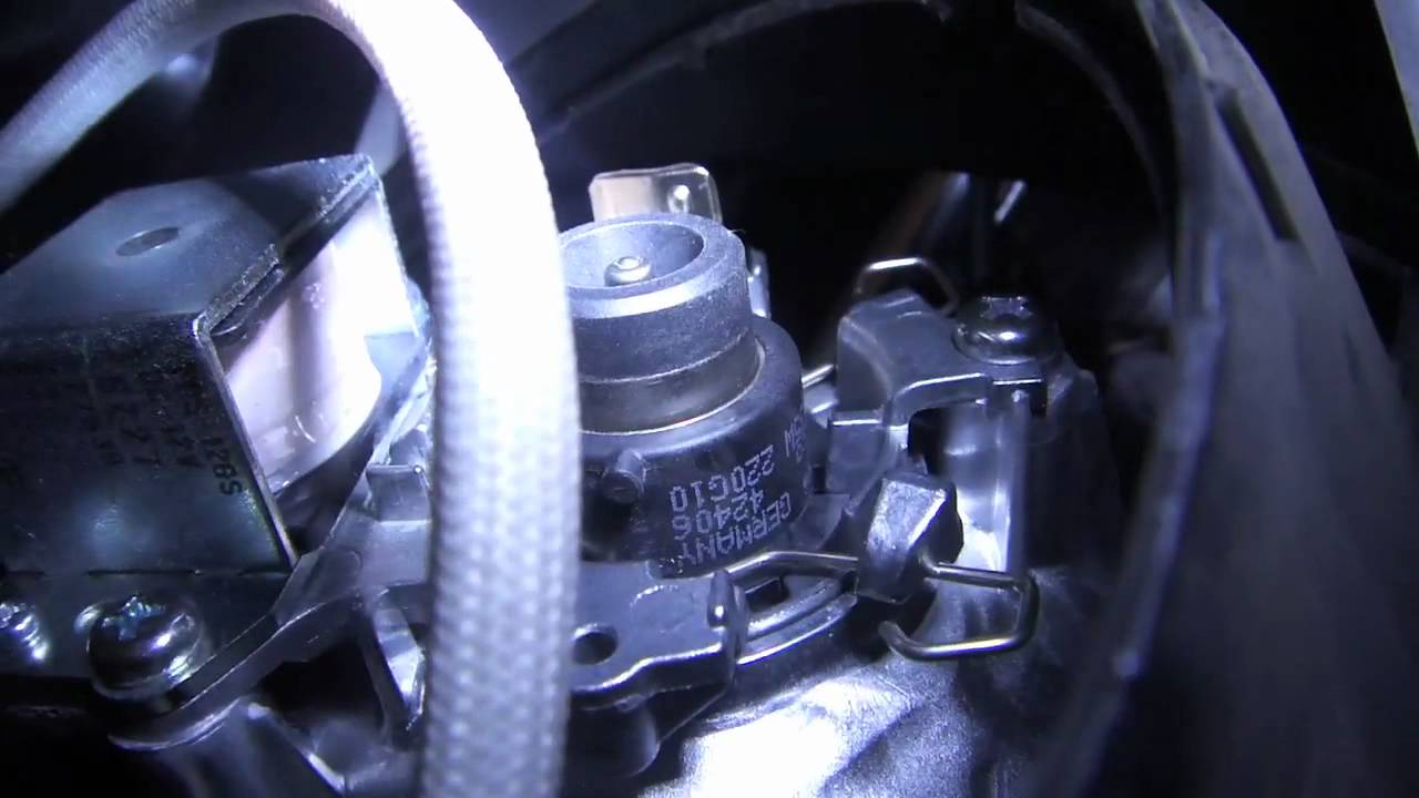 Replace both 2006 Prius HID headlights for $100 step by step