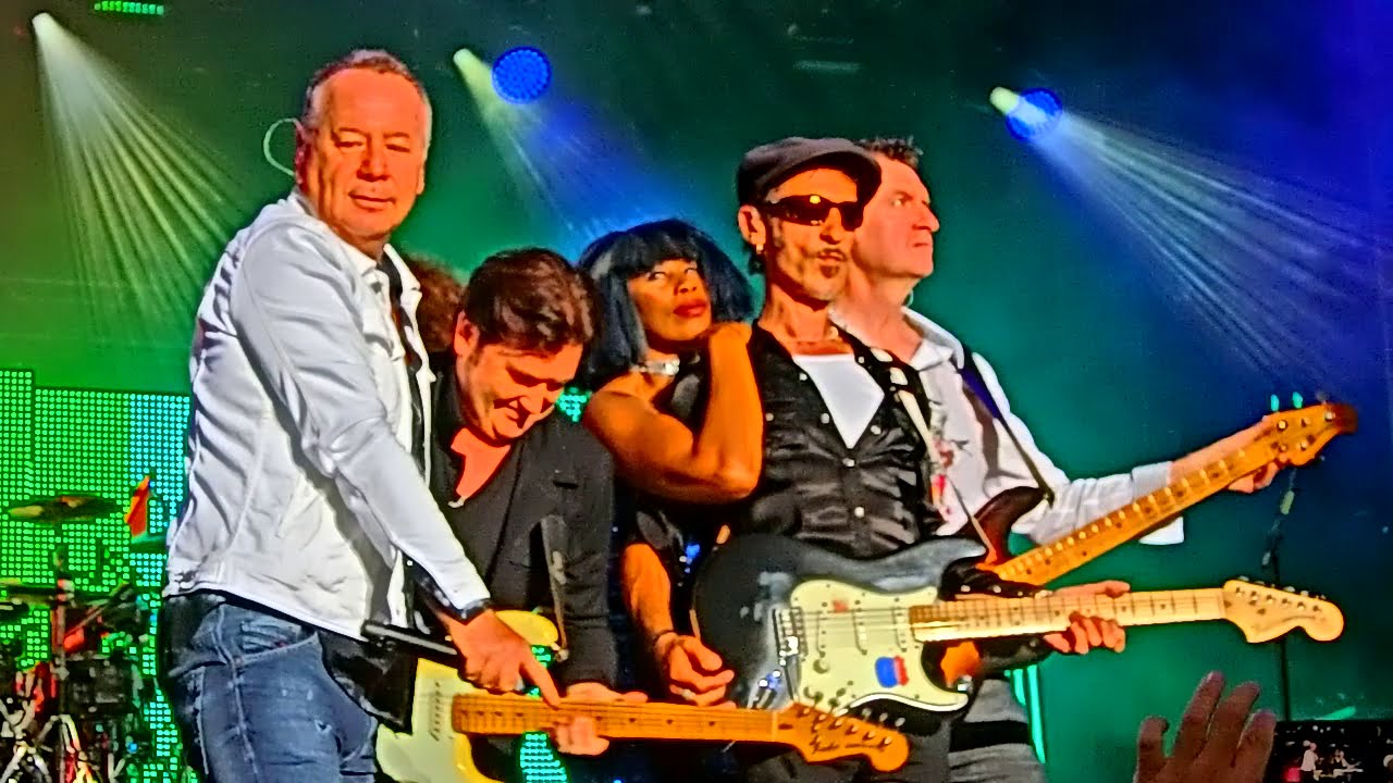 Simple Minds: The signal and the noise (live at Das Fest 2018)