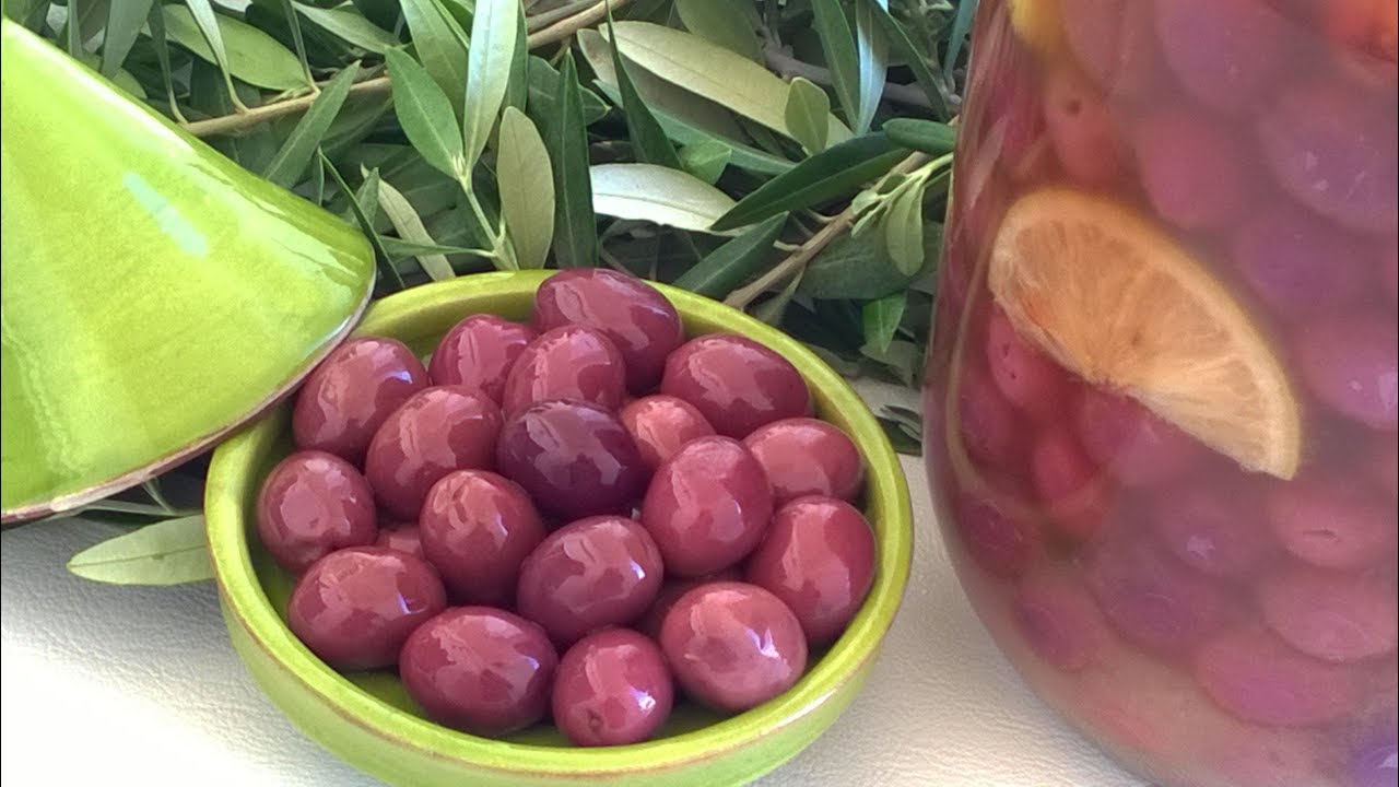 طريقة ترقاد أو تصبيرالزيتون البنفسجي/ Péparer des olives violettes en saumure